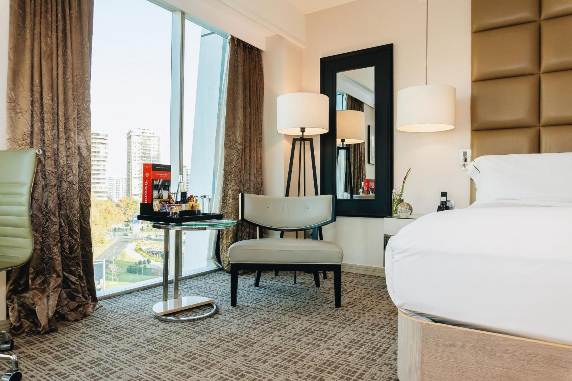 Renaissance Santiago By Marriott Hotel Kültér fotó