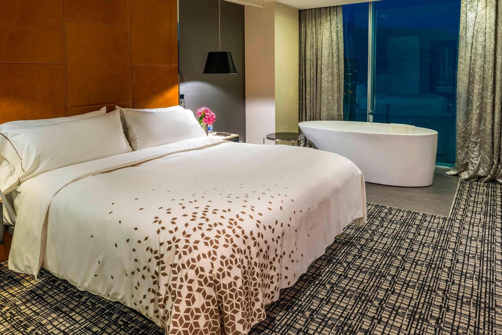 Renaissance Santiago By Marriott Hotel Kültér fotó